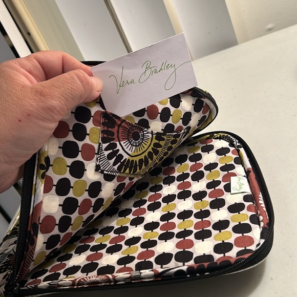 Vera Bradley quilted fabric floral “Cocoa Moss” design iPad tablet cover sleeve - Picture 5 of 6